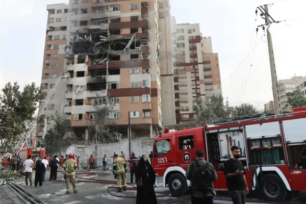 Israel Strikes Iran Nuclear Facilities and Kills Top Generals
